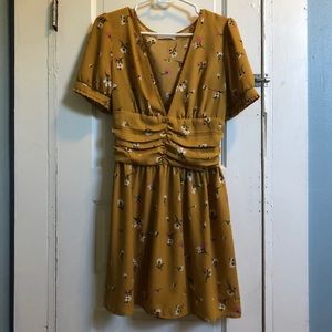 🌼Yellow floral minidress from Urban Outfitters🌼